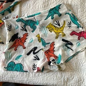 Zaful light weight matching dino set